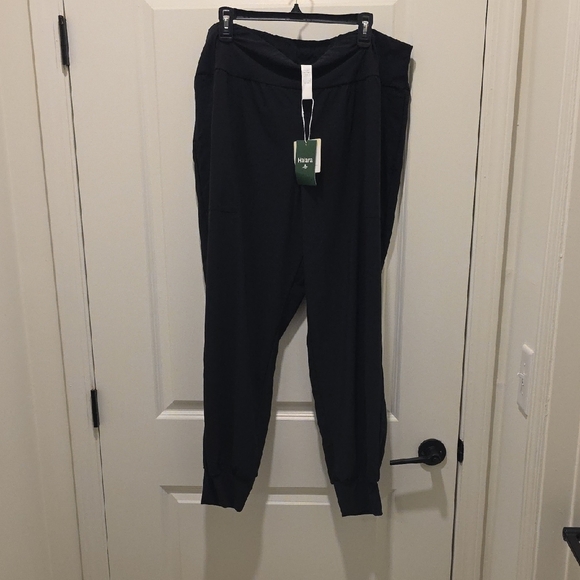 High Waisted Plain Pocket Yoga Plus Size Joggers - Picture 4 of 4